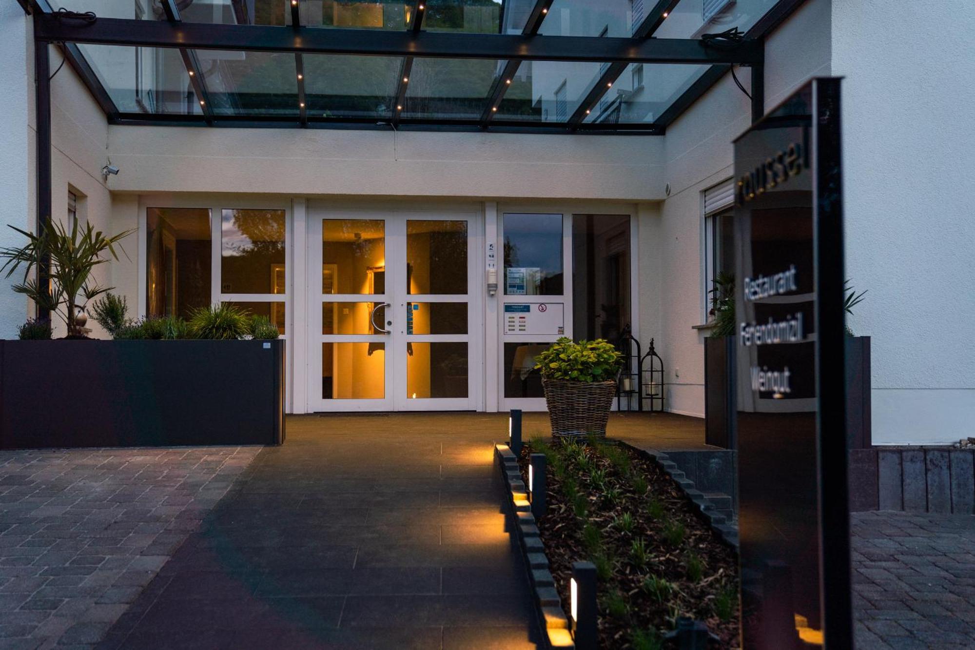 Roussel - Hotel Restaurant 베른카슈텔쿠에스 외부 사진