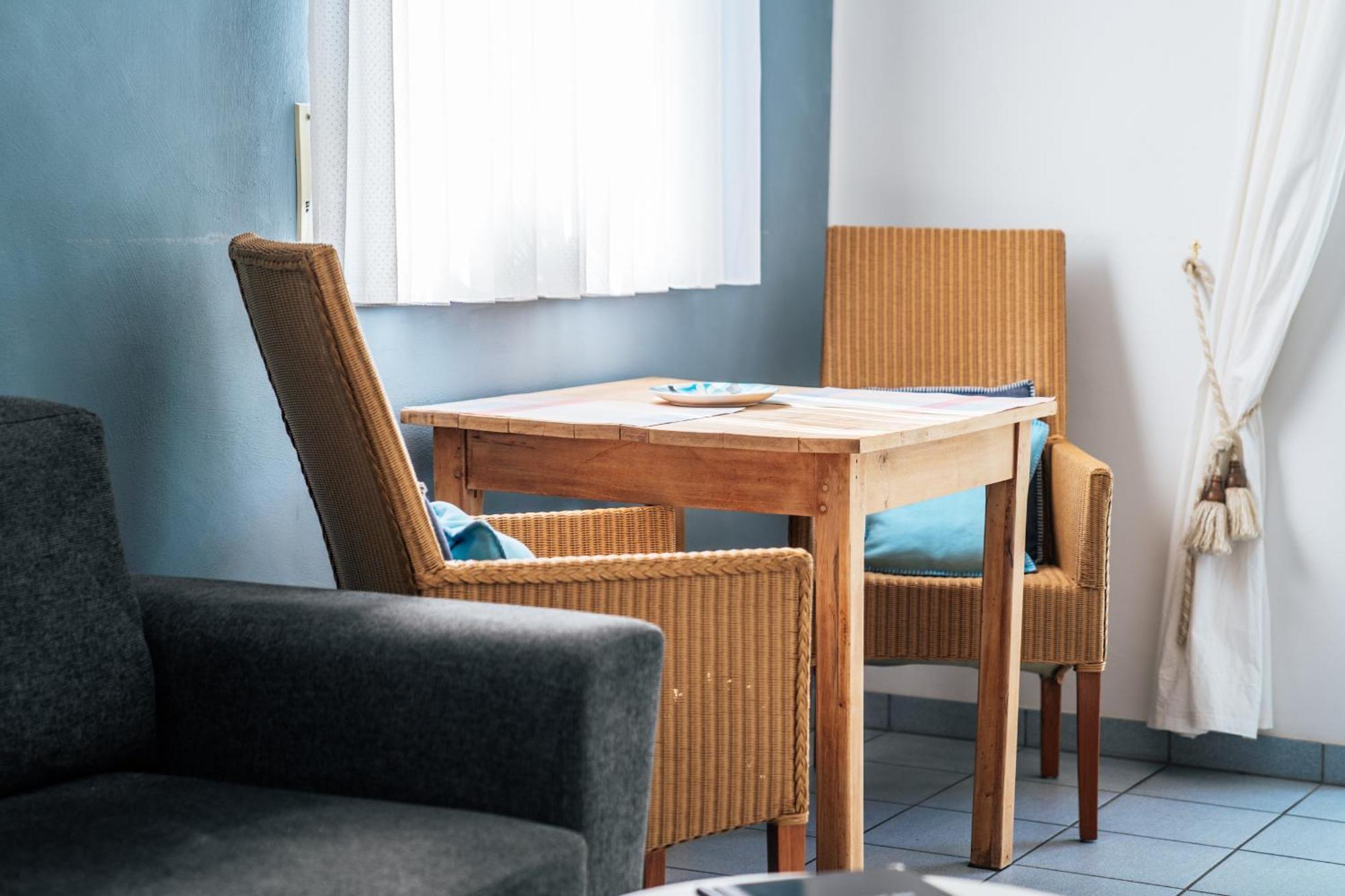 Roussel - Hotel Restaurant 베른카슈텔쿠에스 외부 사진